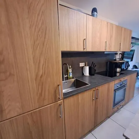 Au Coin Des Thermes - Draps En Option *