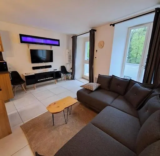 Au Coin Des Thermes - Draps En Option *